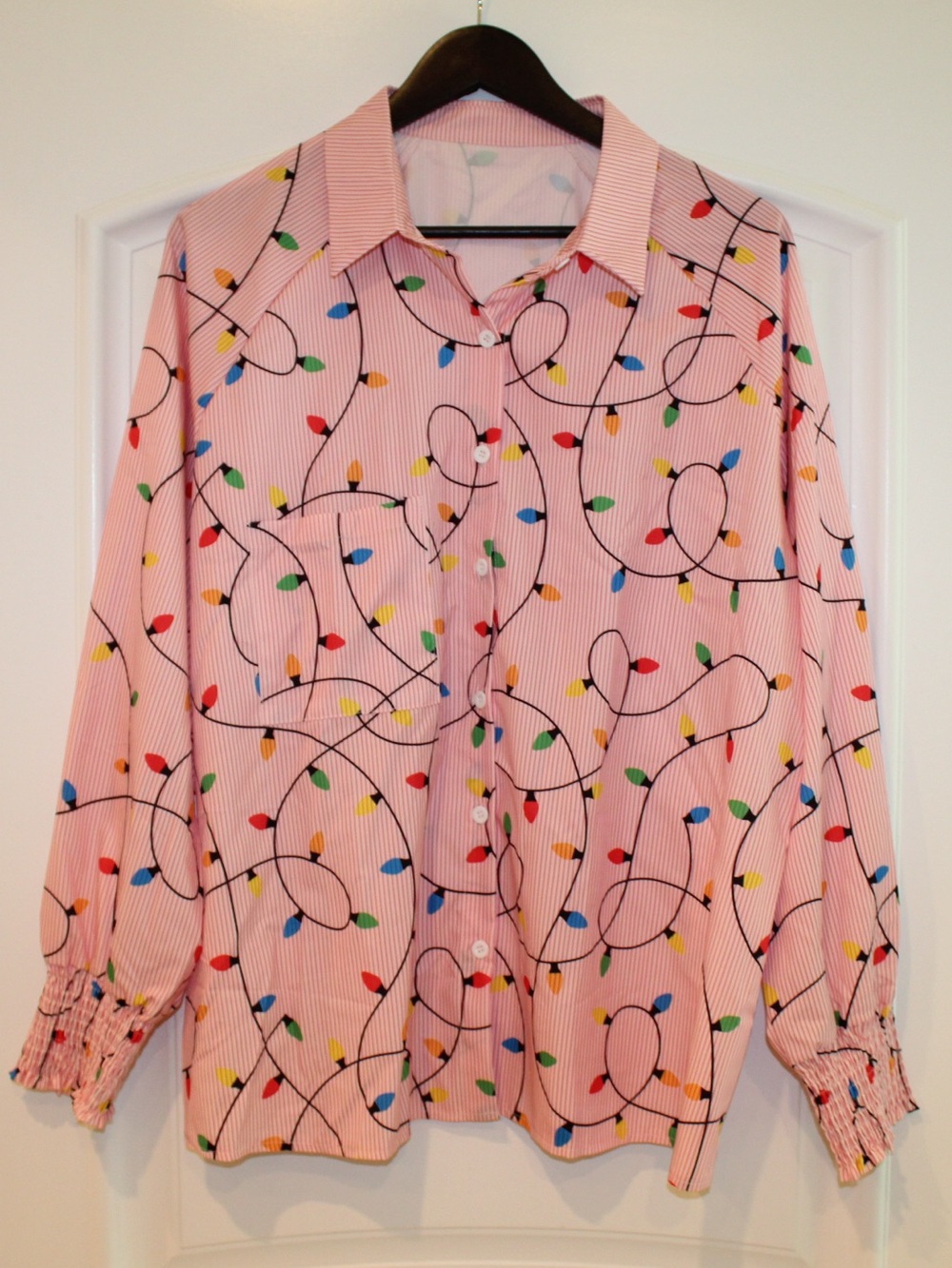 Christmas lights blouse (women’s XXL) (NWOT)